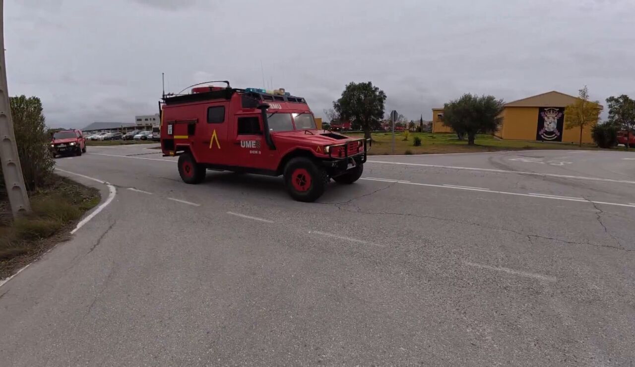 Veh&iacute;culo de la UME desplegado por el temporal