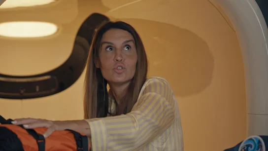Susana Saborido se horroriza al descubrir el hotel cápsula Susana Saborido se horroriza al descubrir el hotel cápsula