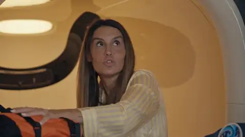 Susana Saborido se horroriza al descubrir el hotel cápsula Susana Saborido se horroriza al descubrir el hotel cápsula