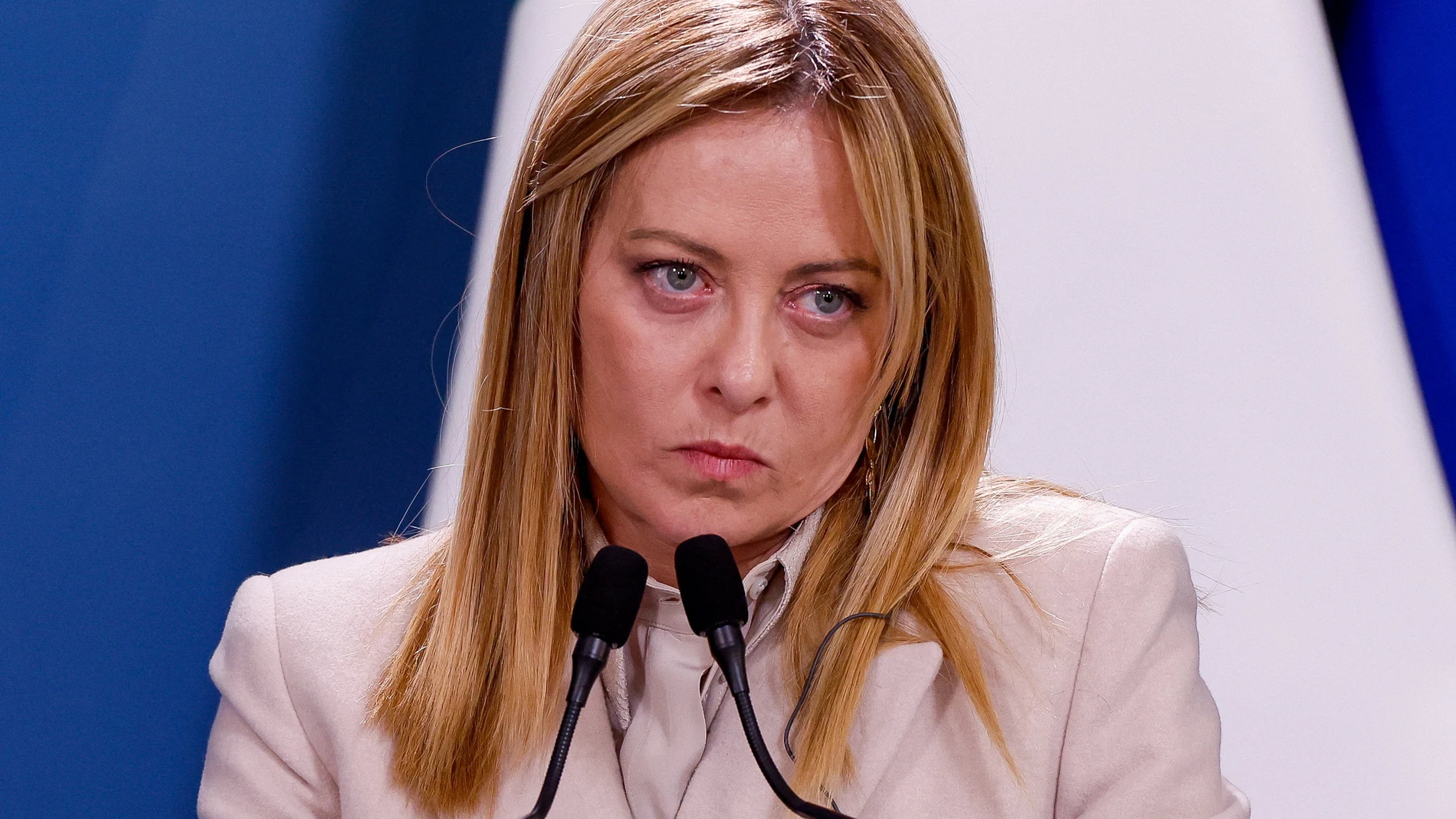 El partido de Meloni pide a Bruselas frenar la regularización de migrantes en España por el riesgo de “efecto llamada” El partido de Meloni pide a Bruselas frenar la regularización de migrantes en España por el riesgo de “efecto llamada”