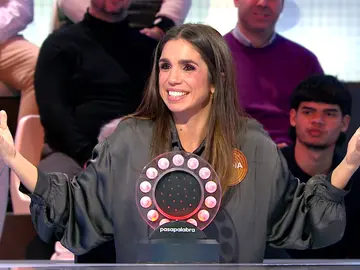 La anécdota de Elena Furiase sobre Lolita: “Tenía una foto de Kevin Costner en su mesita y mi padre pensó que era él” La anécdota de Elena Furiase sobre Lolita: “Tenía una foto de Kevin Costner en su mesita y mi padre pensó que era él”