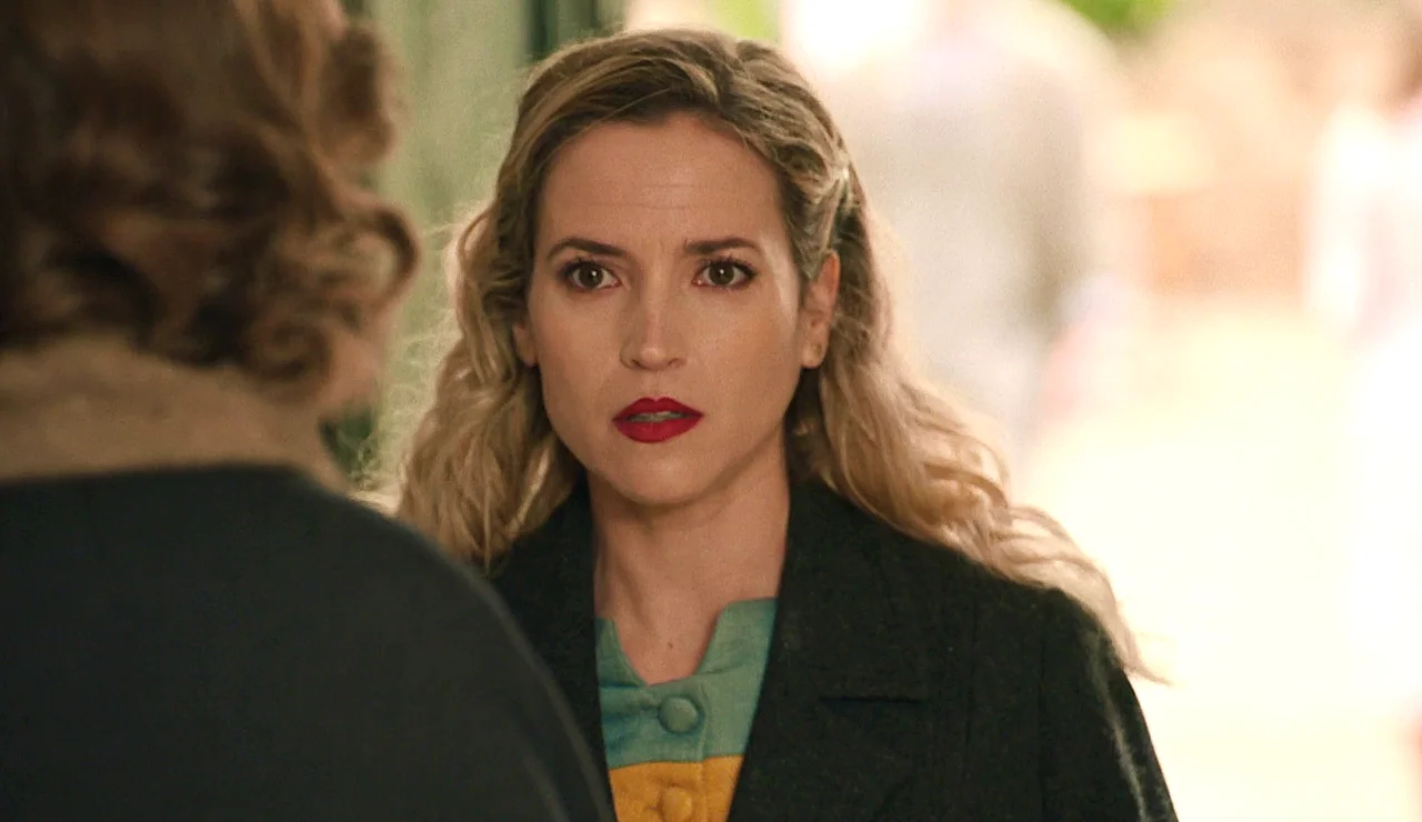 El pánico se apodera de Valentina al ver a Rodrigo en la fábrica, ¿se reencontrará con él?