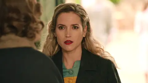 El pánico se apodera de Valentina al ver a Rodrigo en la fábrica, ¿se reencontrará con él? El pánico se apodera de Valentina al ver a Rodrigo en la fábrica, ¿se reencontrará con él?