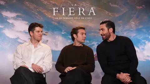 Miguel Bernardeau, Carlos Cuevas y Miguel Ángel Silvestre en La fiera Miguel Bernardeau, Carlos Cuevas y Miguel Ángel Silvestre en La fiera