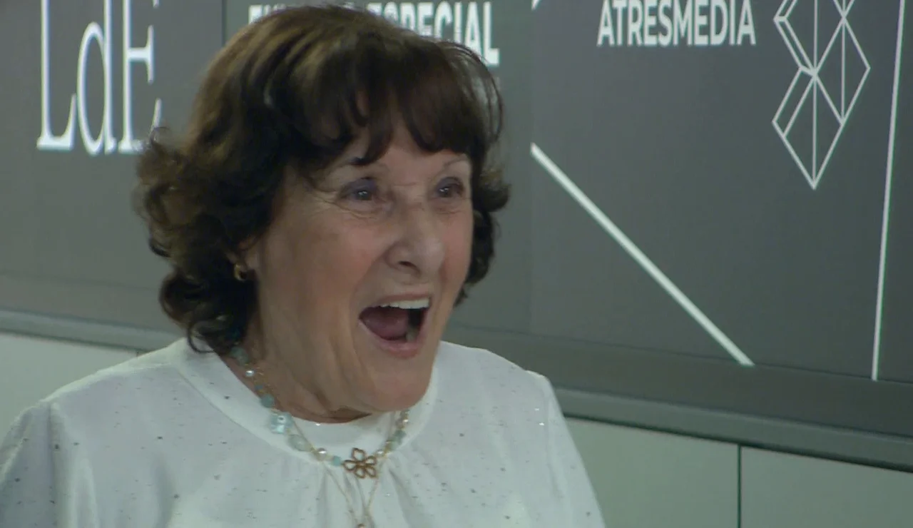 La emocionante reacción de una espectadora a la sorpresa de Sonsoles Ónega: "¡Pero si te veo todas las tardes!"