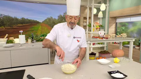 Mezcla bien con la varilla Mezcla bien con la varilla