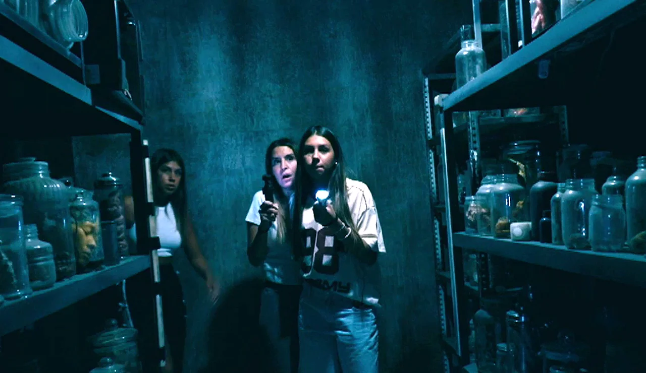 "Te vas a cagar de miedo": el aviso de Joaquín a su familia en el pasaje del terror