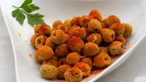 Aceitunas rebozadas al pimentón Aceitunas rebozadas al pimentón