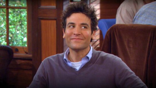 Josh Radnor como Ted Mosby en Como conoc&iacute;a a vuestra madre