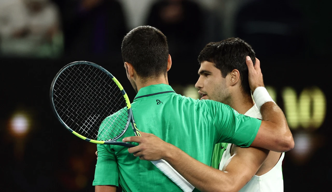 Novak Djokovic y Carlos Alcaraz, tras la final del Open de Australia 2026