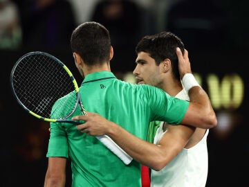 Novak Djokovic y Carlos Alcaraz, tras la final del Open de Australia 2026