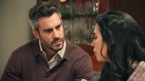 Capítulo 493 de Sueños de libertad; 6 de febrero: Andrés pone en marcha la nulidad mientras María quiere marcharse Capítulo 493 de Sueños de libertad; 6 de febrero: Andrés pone en marcha la nulidad mientras María quiere marcharse