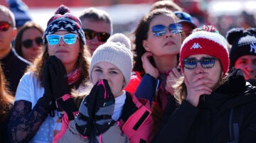 Aficionadas reaccionan a la caída de Lindsey Vonn