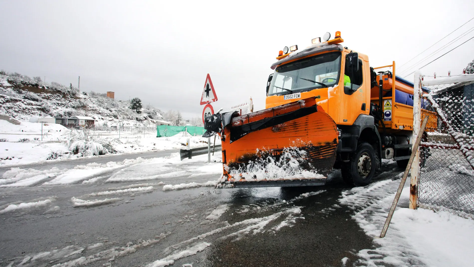 Una maquina quitanieves en España Una maquina quitanieves en España