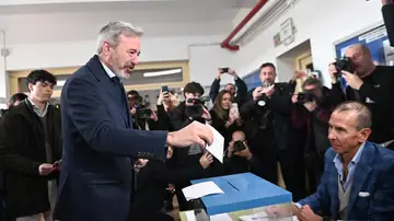 Azcón cree que el PP ha hecho una "buena campaña", anima a votar y dice que el resultado "se oirá en toda España" Azcón cree que el PP ha hecho una "buena campaña", anima a votar y dice que el resultado "se oirá en toda España"