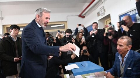 Azc&oacute;n cree que el PP ha hecho una "buena campa&ntilde;a", anima a votar y dice que el resultado "se oir&aacute; en toda Espa&ntilde;a"