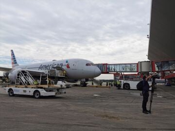 Imagen de archivo de un avi&oacute;n en el aeropuerto Jos&eacute; Mart&iacute;