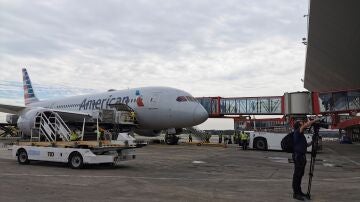 Imagen de archivo de un avi&oacute;n en el aeropuerto Jos&eacute; Mart&iacute;