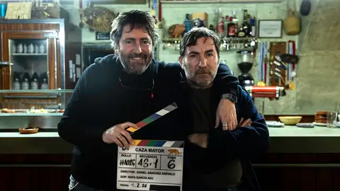 Caza mayor, de Daniel Sánchez Arévalo y con Antonio de la Torre Caza mayor, de Daniel Sánchez Arévalo y con Antonio de la Torre