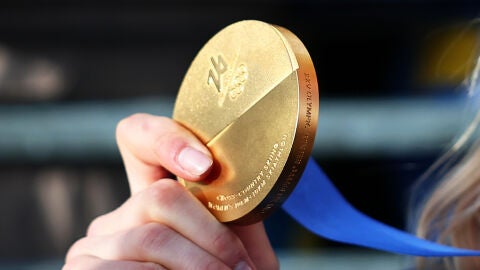 Medalla de los Juegos Ol&iacute;mpicos de Mil&aacute;n-Cortina