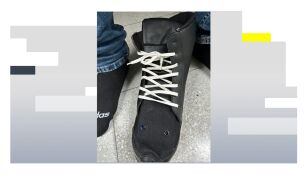 Pillado un hombre con un &ldquo;zapat&oacute;fono&rdquo; que le chivaba las respuestas del examen te&oacute;rico de conducir