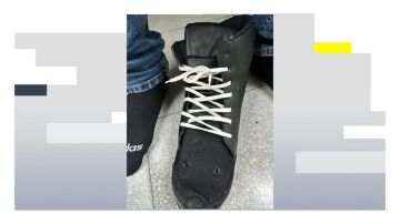 Pillado un hombre con un &ldquo;zapat&oacute;fono&rdquo; que le chivaba las respuestas del examen te&oacute;rico de conducir