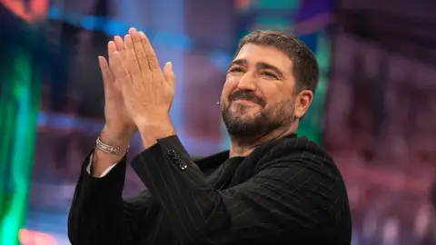 "No hay hotel sustituya a una furgo": Antonio Orozco confiesa su manía más extraña cuando está de gira "No hay hotel sustituya a una furgo": Antonio Orozco confiesa su manía más extraña cuando está de gira