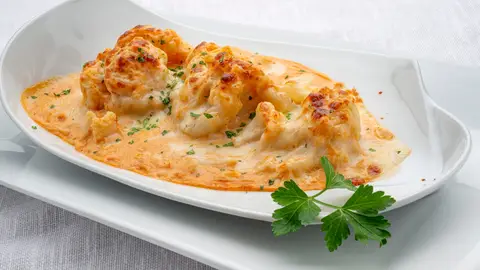 Coliflor gratinada con salsa Aurora, de Karlos Arguiñano Coliflor gratinada con salsa Aurora, de Karlos Arguiñano