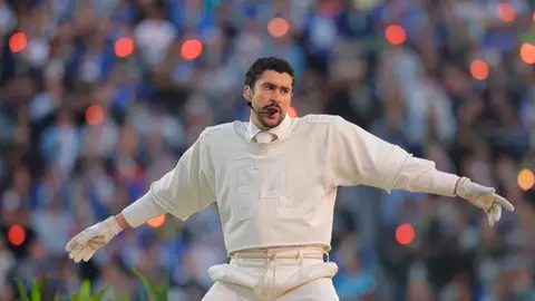 La camiseta diseñada por Zara de Bad Bunny en la Super Bowl La camiseta diseñada por Zara de Bad Bunny en la Super Bowl