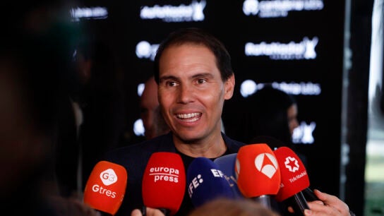 Rafa Nadal se dirige a los medios de comunicación