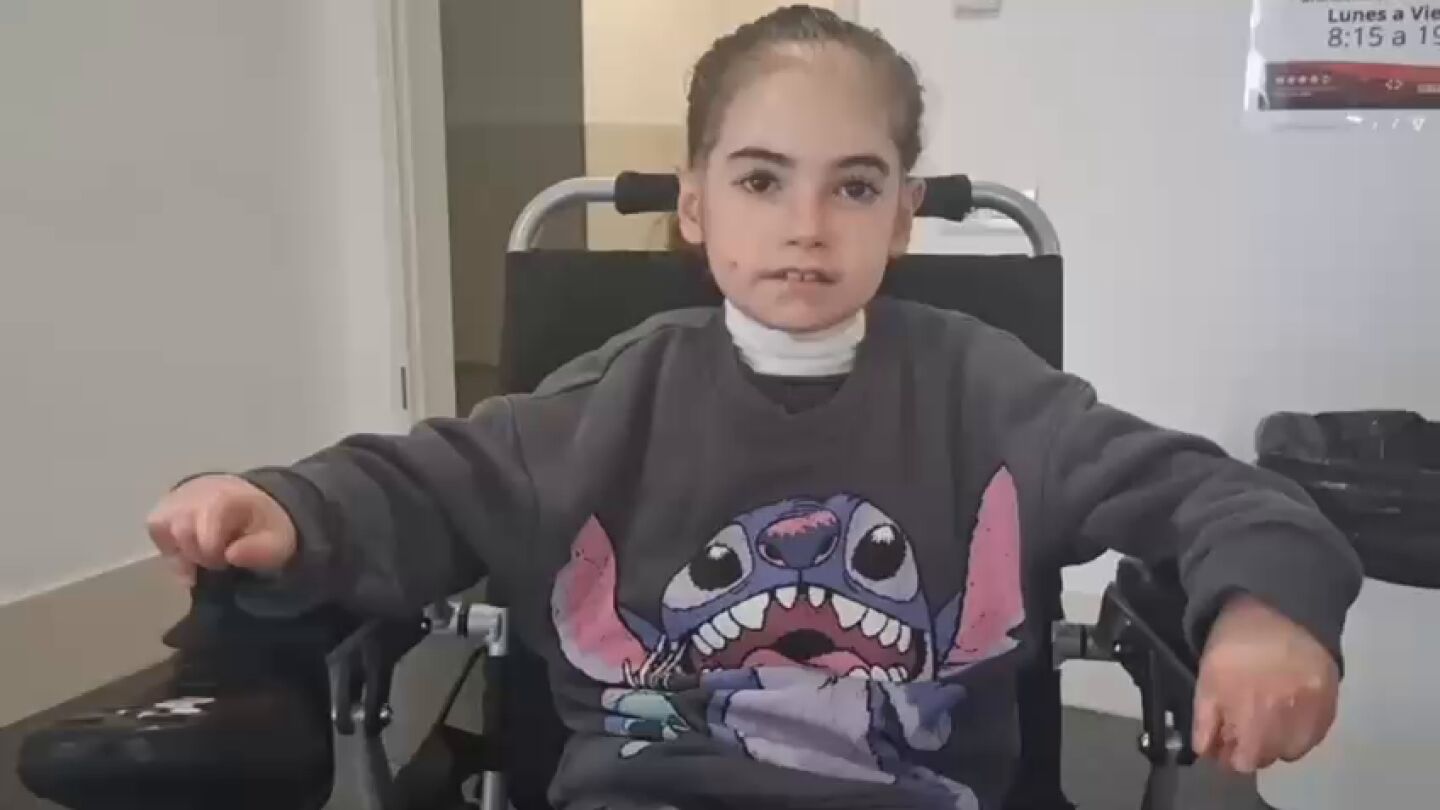 Padres de ni&ntilde;os con &ldquo;piel de mariposa&rdquo; piden que se autorice el &uacute;nico medicamento que hasta ahora puede mejorar su vida