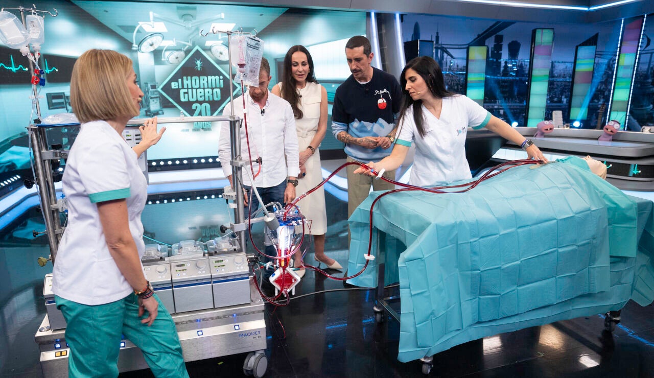 Un avance cient&iacute;fico de pel&iacute;cula: Marron trae a El Hormiguero una bomba card&iacute;aca extracorp&oacute;rea