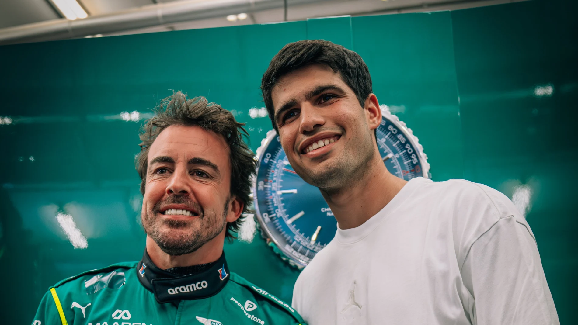 Fernando Alonso y Carlos Alcaraz Fernando Alonso y Carlos Alcaraz