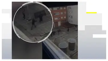 Una brutal reyerta a machetazos en Asturias deja un muerto y tres heridos Una brutal reyerta a machetazos en Asturias deja un muerto y tres heridos