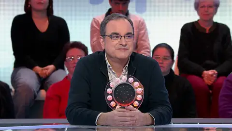 “Cuidado con Francisco”: Roberto Leal flipa con lo “fuerte” que es en La Pista “Cuidado con Francisco”: Roberto Leal flipa con lo “fuerte” que es en La Pista