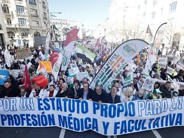 Manifestación de médicos previa a la huelga de la semana próxima Manifestación de médicos previa a la huelga de la semana próxima