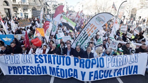 Manifestaci&oacute;n de m&eacute;dicos previa a la huelga de la semana pr&oacute;xima
