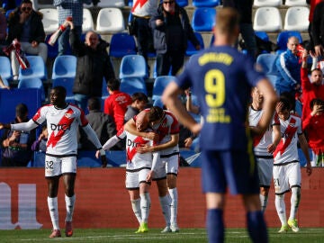 Sorloth, cariacontecido tras un gol de Rayo Vallecano