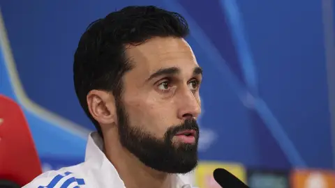 Álvaro Arbeloa en rueda de prensa Antena 3 Deportes (16-02-26) Arbeloa insiste en que la meta final del Real Madrid sigue siendo la Champions