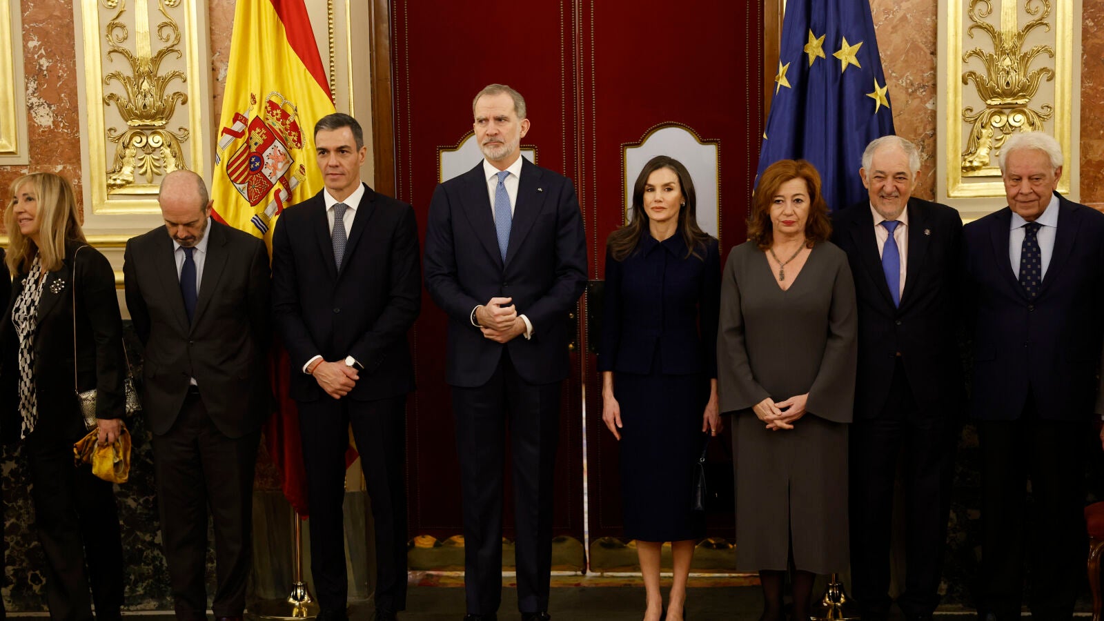 El Rey ensalza la Constitución en un homenaje marcado por la tensión entre González y Sánchez y por las ausencias nacionalistas