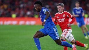 Vin&iacute;cius se va de Prestianni en Da Luz