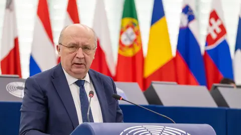 El Comisario europeo de Defensa, Andrius Kubilius El Comisario europeo de Defensa, Andrius Kubilius