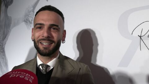 Manuel Cortés en el evento de Raquel Bollo, hablando con la prensa