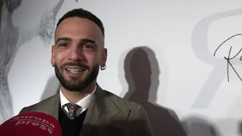 Manuel Cortés en el evento de Raquel Bollo, hablando con la prensa Manuel Cortés en el evento de Raquel Bollo, hablando con la prensa