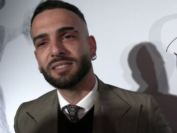 Manuel Cort&eacute;s hablando con la prensa