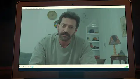 ¡La promesa más difícil! Cihan descubre el último deseo de su hermano Boran en En tierra lejana ¡La promesa más difícil! Cihan descubre el último deseo de su hermano Boran en En tierra lejana