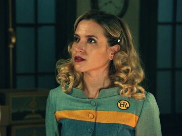 Valentina conoce a Andr&eacute;s y se queda sin palabras al descubrir que&hellip;&iexcl;es un De la Reina! 