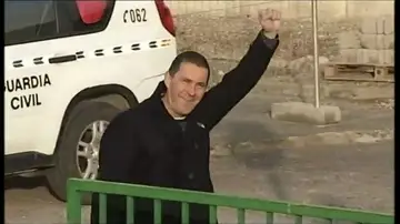 Arnaldo Otegi sale de prision tras cumplir condena por el caso Bateragune Arnaldo Otegi sale de prision tras cumplir condena por el caso Bateragune