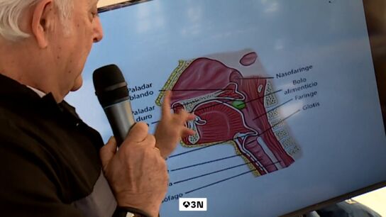 C&oacute;mo actuar ante un atragantamiento: esta es la tecnica en adultos y en lactactes