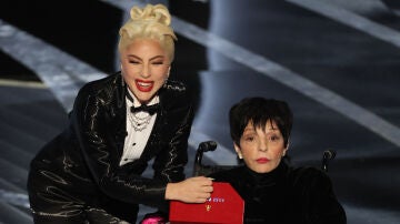 Lady Gaga y Liza Minnelli en los Oscar 2022